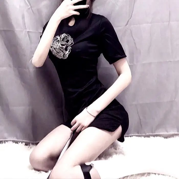 鹃血啼痕